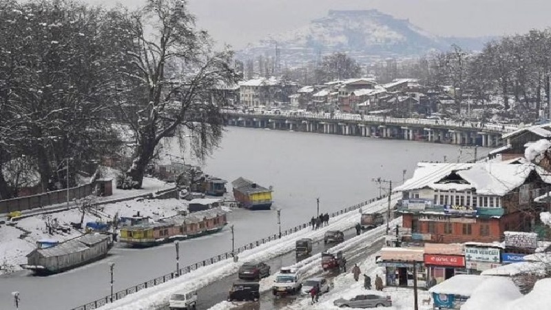 उत्तर भारत में शीतलहर का प्रकोप, लद्दाख और कश्मीर में शुरू हुआ चिल्ला-ए-कलां 