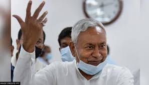 Bihar News: दूसरे राज्यों में कमाने गए बिहार के युवकों को गैस-बिजली कनेक्शन दिलाएगी नीतीश सरकार