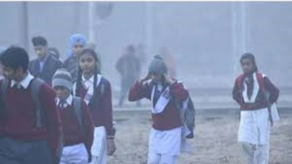 एमपी में शीतलहर के चलते कई जिलों में स्कूलों के समय बदले, जबलपुर में भी सुबह 9 बजे..
