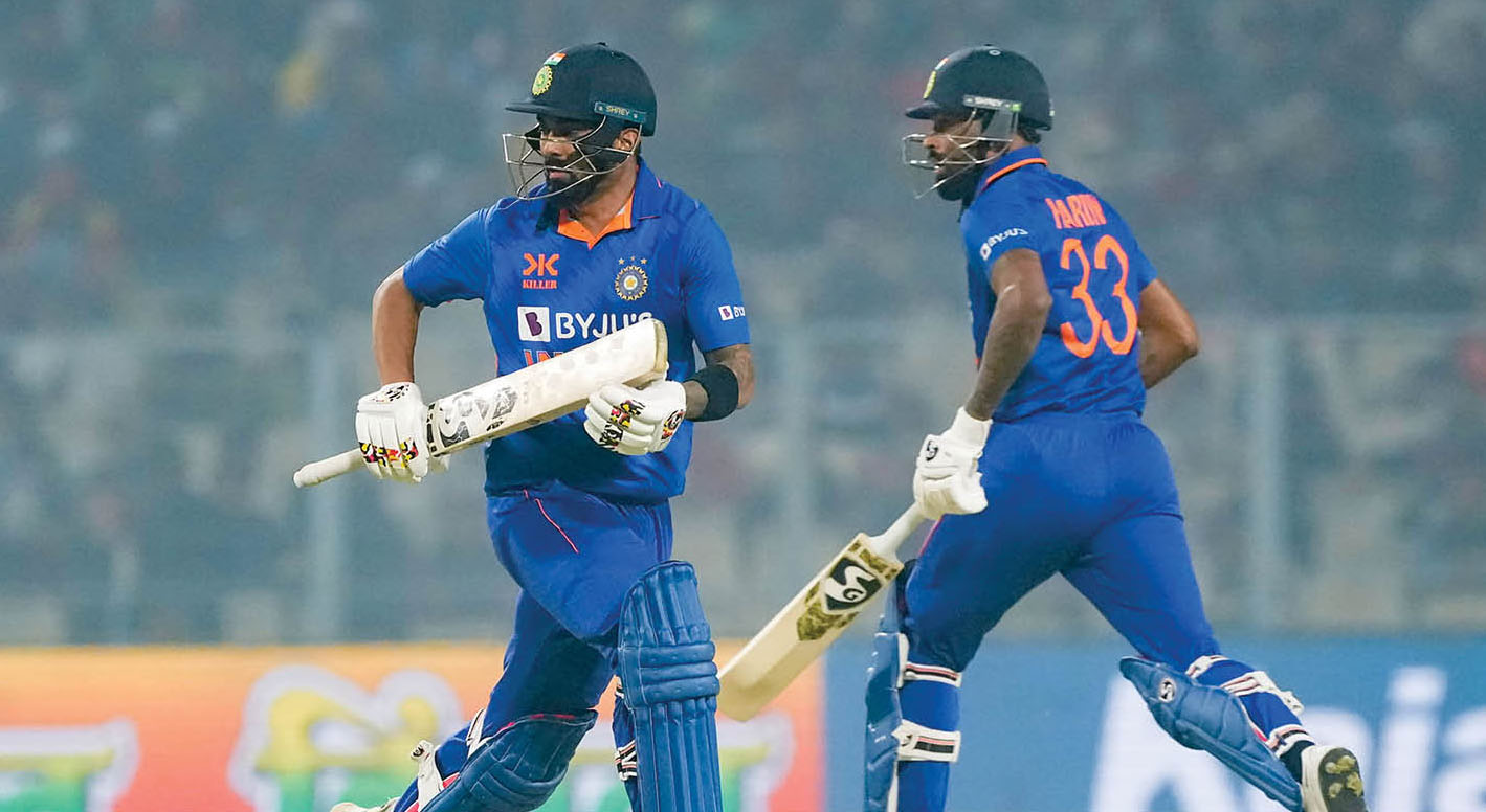 इंडिया ने श्रीलंका को दूसरे वनडे इंटरनेशनल में 4 विकेट से हराकर लगातार 10वीं वनडे सीरीज जीती, केएल राहुल की मैच जिताऊ पारी
