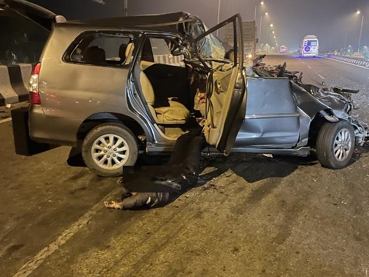 Punjab: कपूरथला के हमीरा फ्लाई ओवर पर अज्ञात वाहन से टकराई इनोवा, 4 पुलिसकर्मियों की मौत एक अन्य की हालत गंभीर