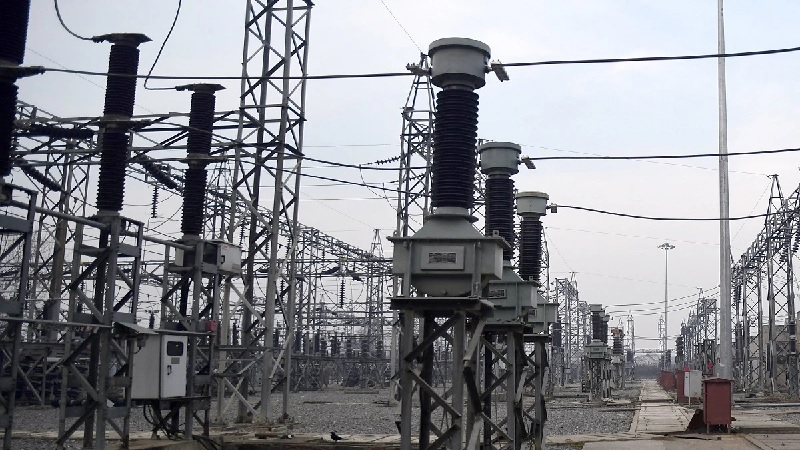 पाकिस्तान की बिजली गुल: देश के अधिकांश हिस्सों में फ्रीक्वेंसी लो हो जाने के कारण हुआ पावर कट