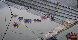 Gujarat: मोरबी ब्रिज हादसा मामले में ओरेवा ग्रुप के मालिक जयसुख पटेल ने कोर्ट में किया सरेंडर
