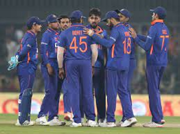 T20 Mach: शुभमन गिल की तूफानी पारी, कप्तान पांड्या की घातक गेंदबाजी के सामने न्यूजीलेंड 66 रनों पर आल आउट
