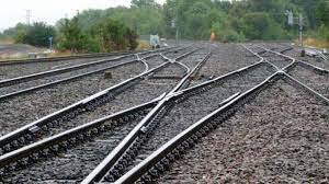 रेलवे की 2 KM रेल पटरी हुई चोरी, आरपीएफ के 2 अधिकारी सस्पेंड
