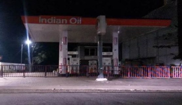 जबलपुर हाईकोर्ट जज ने पकड़ी मोखा पेट्रोल पम्प की धोखाधड़ी, कार के 50 लीटर टेंक में भरा 57 लीटर पेट्रोल, पंप कराया सील..!