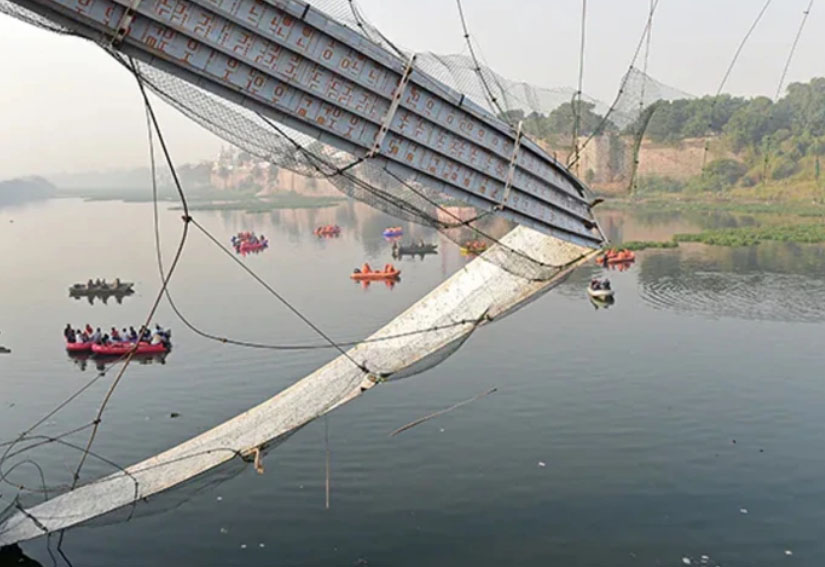Gujarat : एसआईटी रिपोर्ट में खुलासा- गिरे हुए मोरबी पुल के 49 में से 22 केबल में जंग लगा था