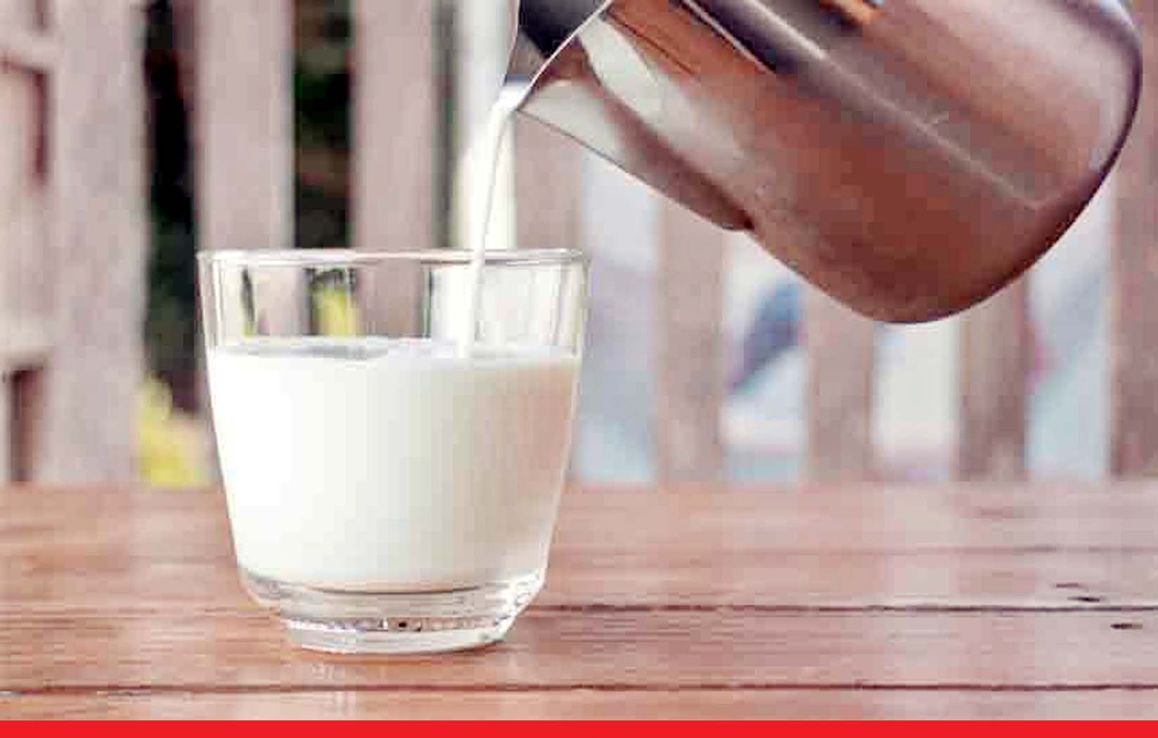 मुंबई में आज से 5 रुपये महंगा हुआ दूध, अब 1 लीटर के देने होंगे 85 रुपये