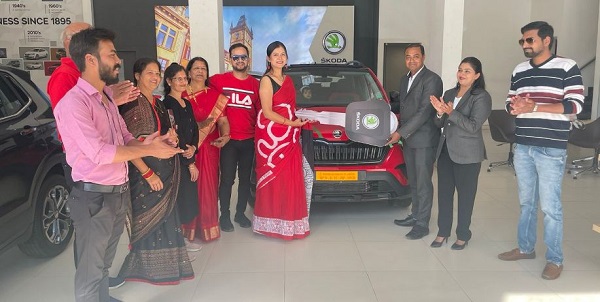 जबलपुर में फ्रंटियर स्क्वाडा कंपनी के शो-रुम से ग्राहक को नई कहकर थमा दी पुरानी कार..!