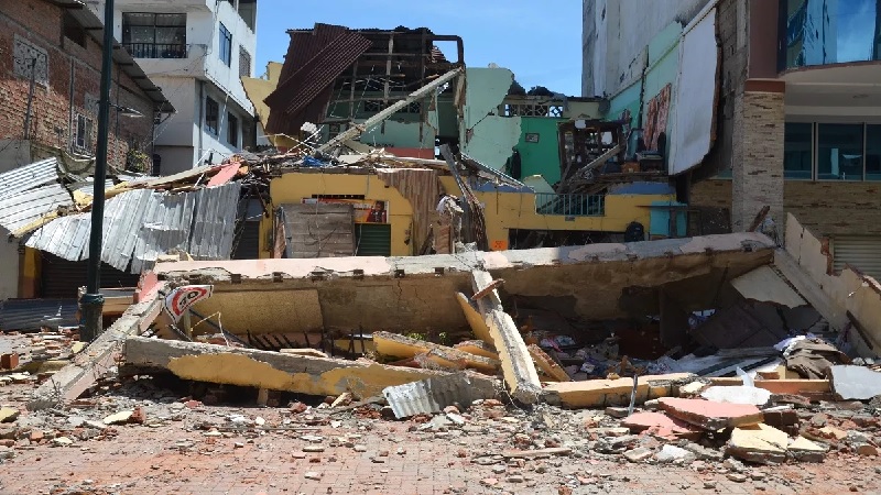 इक्वाडोर में आया तेज भूकंप, कई इमारतें जमींदोज, अब तक 12 लोगों की मौत