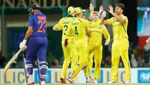 तीसरे वनडे में ऑस्ट्रेलिया ने 21 रन से हराया, घर में 26 सीरीज बाद हारा भारत, सूर्या की जीरो की हैट्रिक