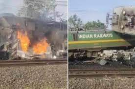 Rail Accident Impact : सिंहपुर स्टेशन में हुए रेल हादसे के कारण नर्मदा एक्सप्रेस सहित आठ ट्रेनें हुई रद्द