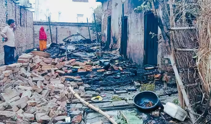 बिहार : मुजफ्फरपुर में घर में लगी आग, 4 बच्चे जिंदा जले, 5 बुरी तरह झुलसे, मचा हाहाकार 
