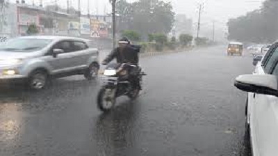जबलपुर में ओले के साथ हुई झमाझम बारिश, रीवा में हवाओं के साथ पानी गिरा, 5 मई तक रहे ऐसा ही मौसम