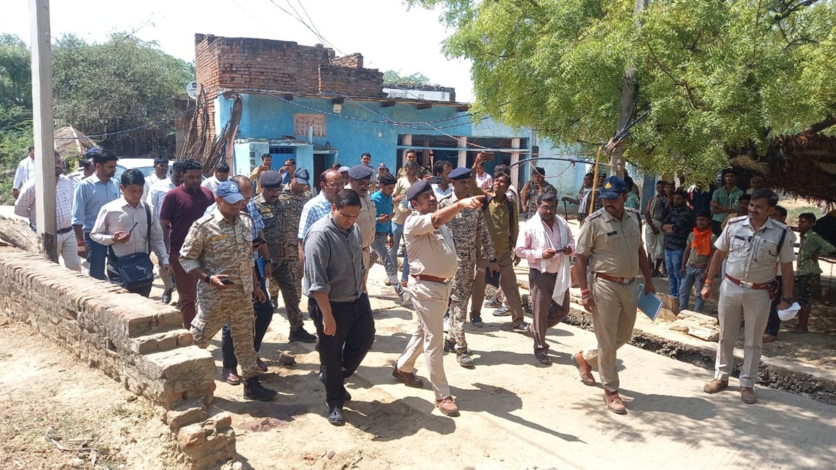 MP के मुरैना में जमीन के विवाद में खूनी संघर्ष, फायरिंग में तीन महिलाओं सहित 6 की मौत
