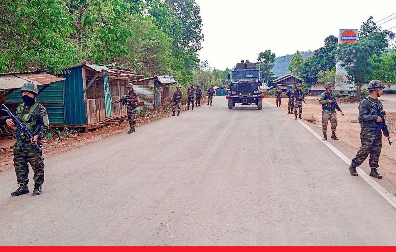 मणिपुर: उग्रवादियों ने 2 लोगों को किया अगवा, गोलीबारी में एक पुलिसकर्मी की मौत, चार अन्य घायल