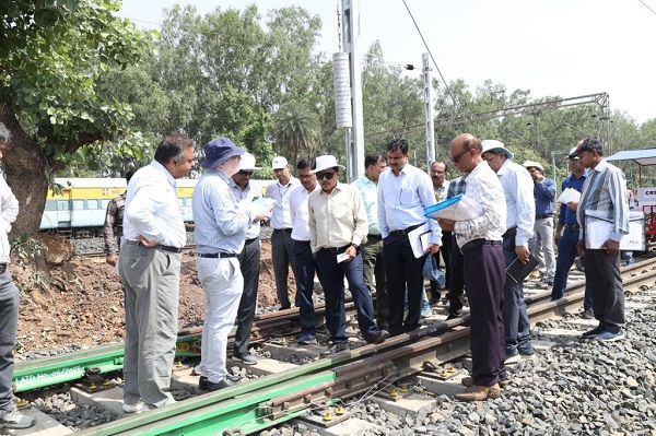 Railway: कटनी-बीना तीसरी लाइन नवनिर्मित रेलखंड के दो उपरेल खण्डों का CRS ने किया इंस्पेक्शन, 120 KMPH से दौड़ाई ट्रेन