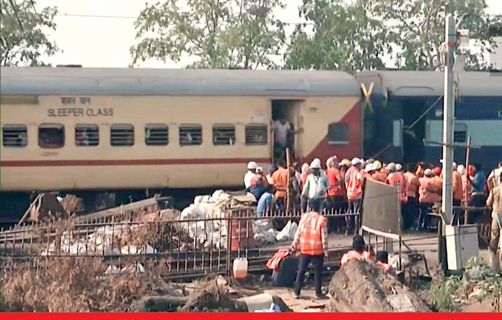 बालासोर रेल हादसा: तीसरे दिन बहाल हुए ट्रैक, यात्री ट्रेनों की आवाजाही शुरू