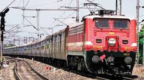 Rail News: इटारसी-प्रयागराज छिवकी-इटारसी ट्रेन के नैनी स्टेशन तक चलने की अवधि बढ़ी