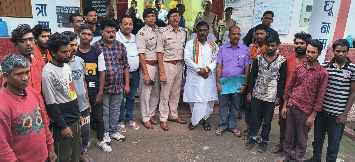 बेंगलुरु में बंधक बनाए गए छत्तीसगढ़ के नौ मजदूर को पुलिस ने किया बरामद