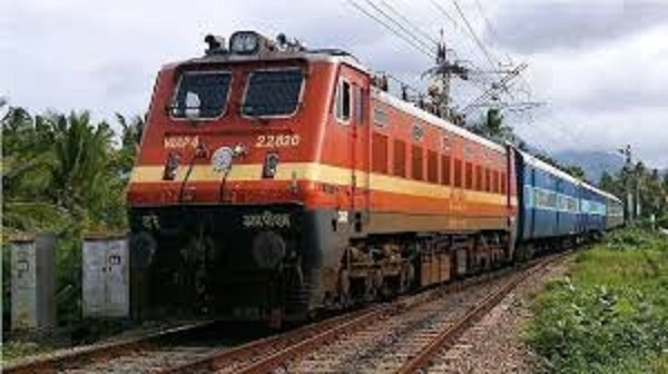 JABALPUR: पमरे के 8 रेलवे स्टेशनों पर 8 गाडिय़ों को मिला ठहराव, पथरिया, बांदकपुर को मिली ये सुविधा..!