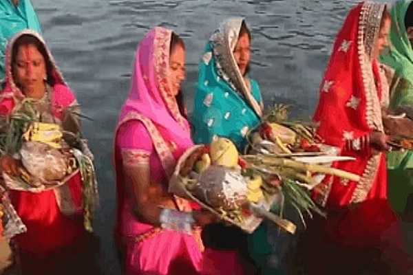 नहाय-खाय के साथ छठ महापर्व का शुभारंभ, व्रतियों ने गंगा में लगाई डूबकी, यह है व्रत विधि