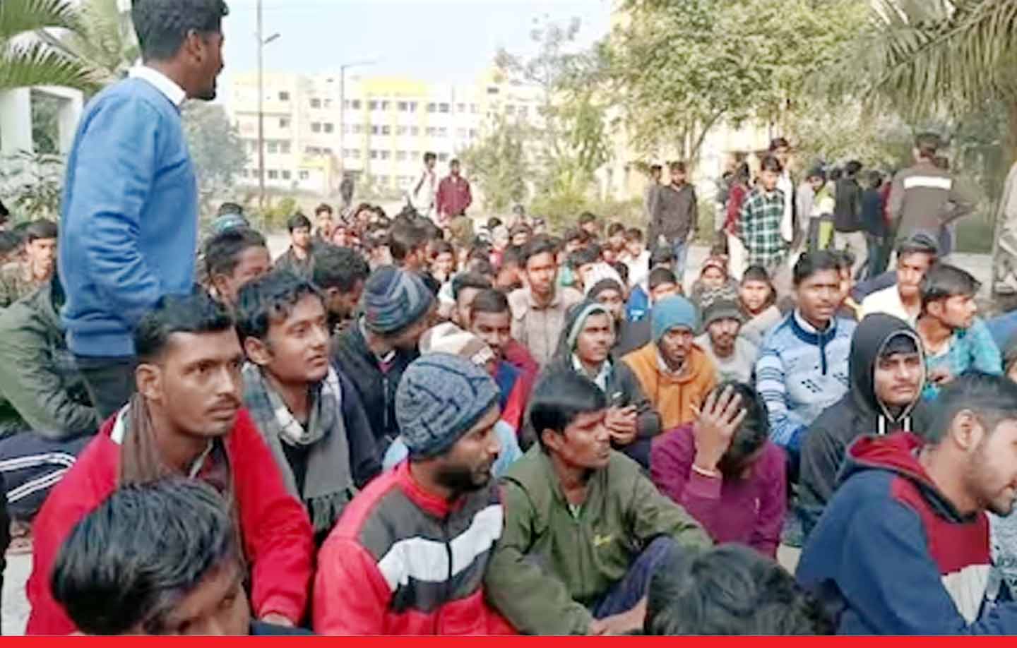 राम मंदिर के प्राण प्रतिष्ठा कार्यक्रम में शामिल हुए 90 छात्र, कॉलेज ने लगाया जुर्माना