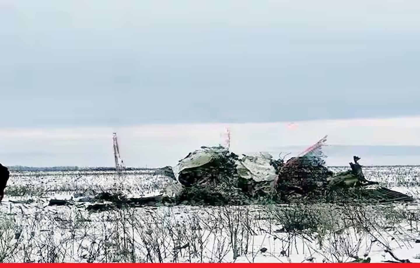 यूक्रेनी युद्धबंदियों को ले जा रहा रूसी सैन्य विमान हुआ क्रैश, 65 की हुई मौत