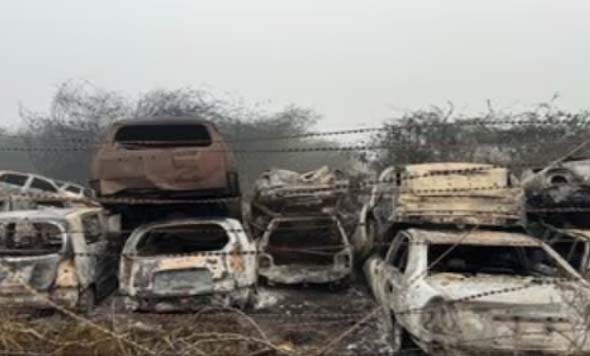 दिल्ली : पुलिस के मालखाने में लगी भीषण आग, 450 वाहन जलकर हुए खाक, यह है कारण