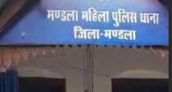 MP: आगरा (UP) से मुक्त कराई गई मंडला की 8 लड़कियां, महिला सहित तीन गिरफ्तार..!