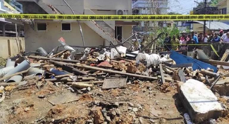 केरल: भीषण धमाके से गिरे 25 घर, वाहन जले, महिलाओं-बच्चों समेत 16 घायल, कई गंभीर