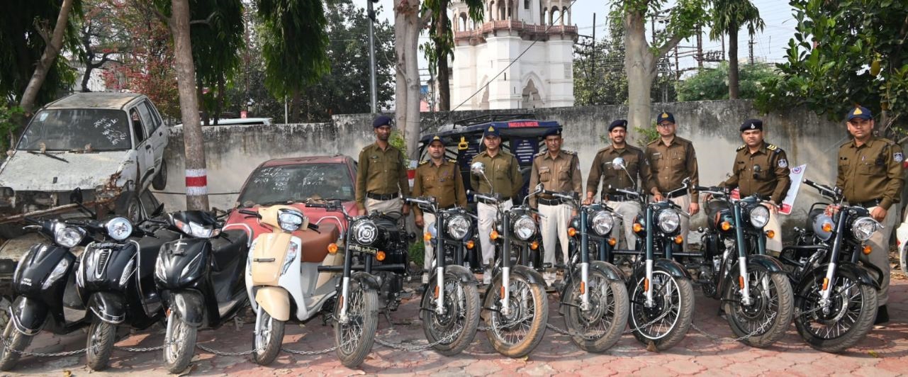 जबलपुर: अनपढ़ लोगों के नाम वाहन फायनेंस कराकर बेचने वाले 4 शातिर बदमाश गिरफ्तार