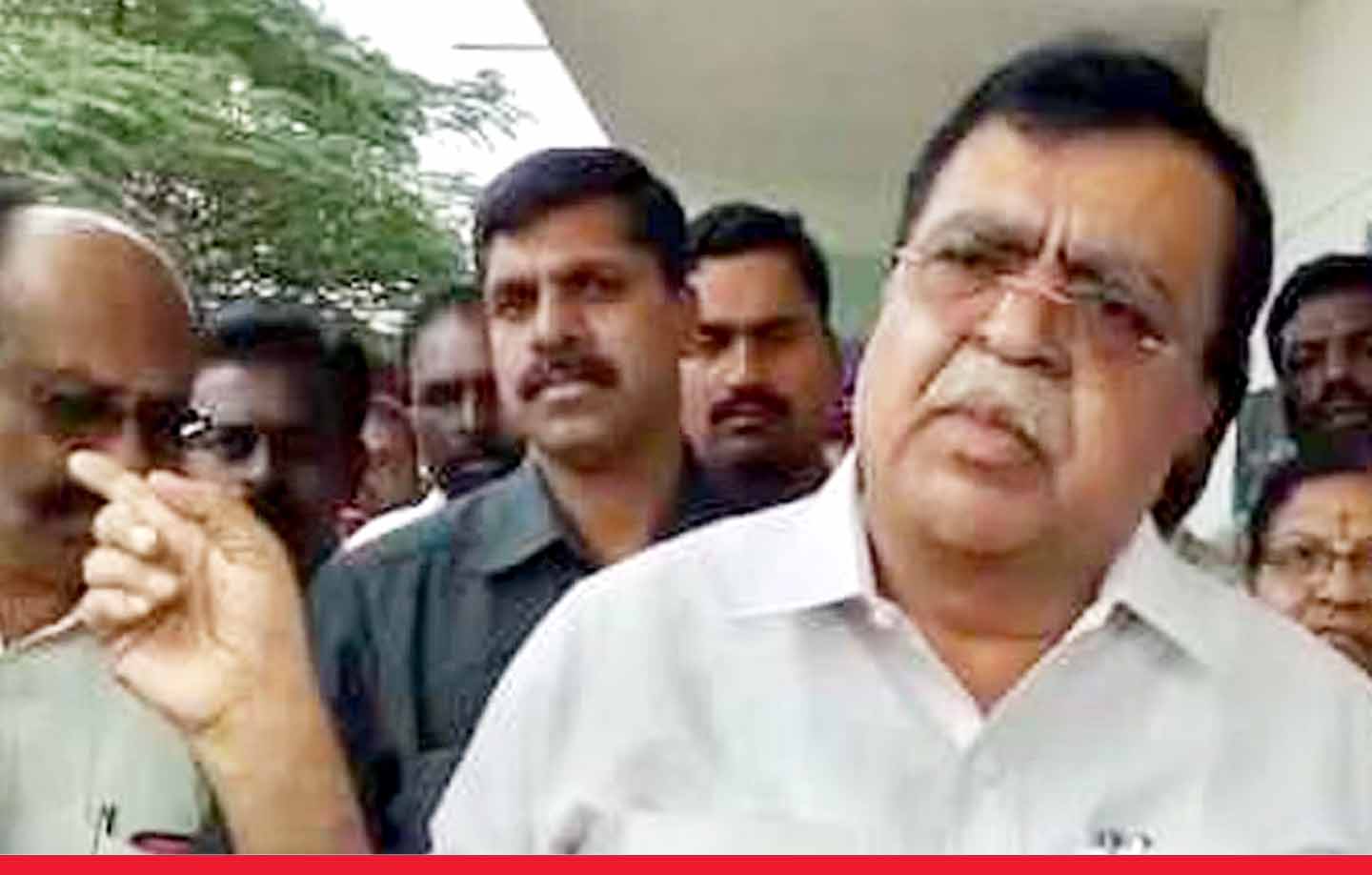 कर्नाटक: कांग्रेस नेता के बयान पर बवाल , पाकिस्तान जिंदाबाद कहने वालों को मारो गोली
