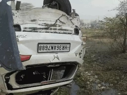 हरियाणा के रेवाड़ी में दर्दनाक हादसा, गाड़ी की स्टेपनी बदल रहे लोगों को कार ने मारी टक्कर, 6 की मौत