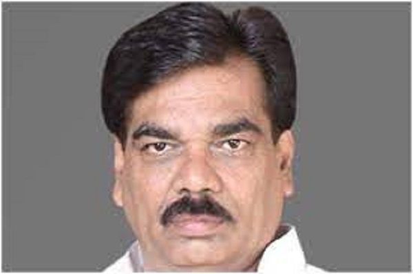 जबलपुर: एमपी के पूर्व मंत्री घनघोरिया का केंद्र पर हमला, कहा- ईडी और सीबीआई से डरा रही है. प्रतिकार का मिलेगा प्रतिफल