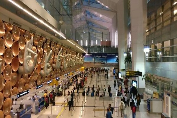 एटम बम से आईजीआई एयरपोर्ट को उड़ाने की दी धमकी, दिल्ली पुलिस ने दो यात्रियों को किया गिरफ्तार