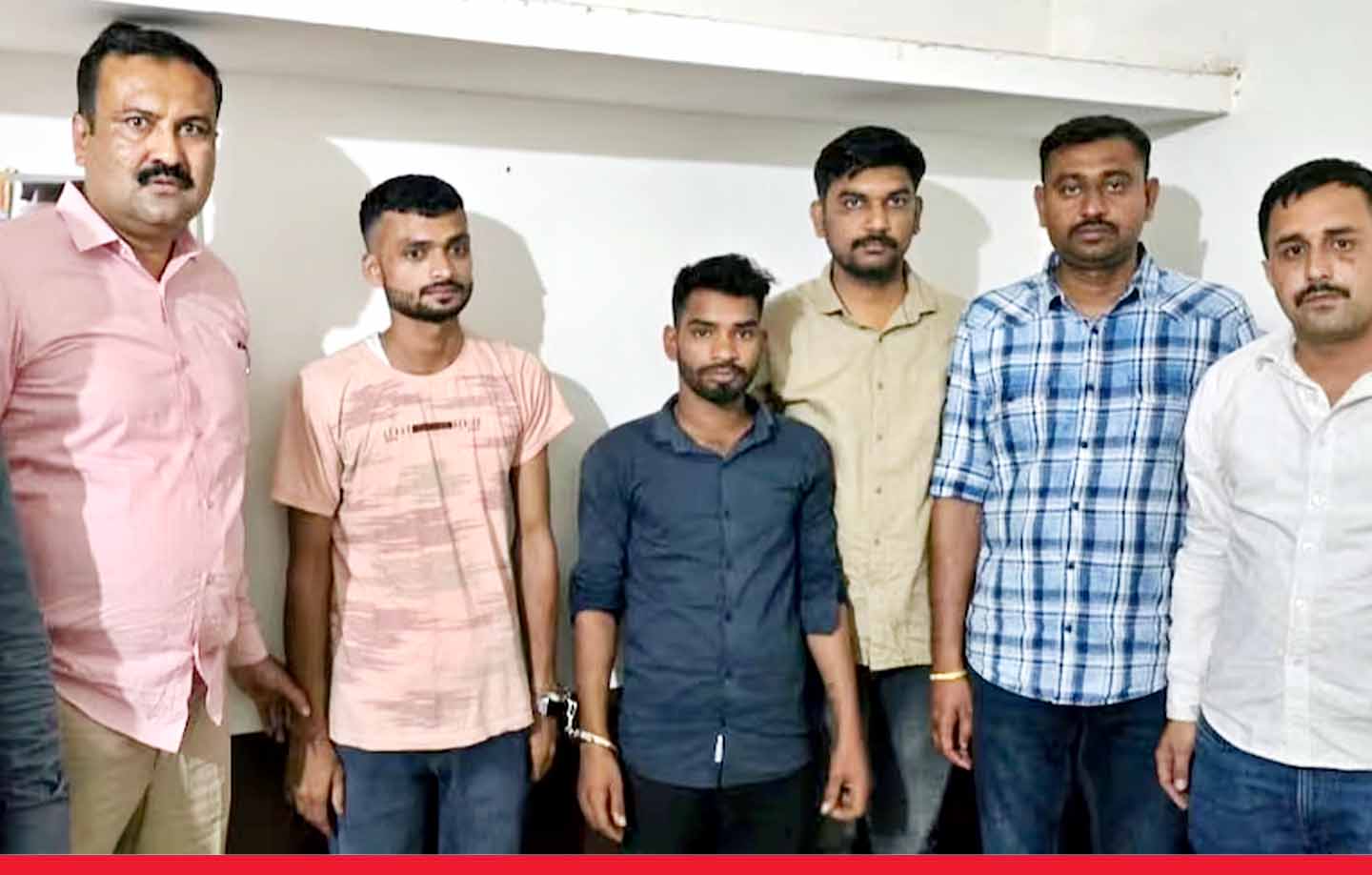 सलमान के घर के बाहर फायरिंग करने वाले आरोपियों को मुंबई क्राइम ब्रांच की टीम ने किया गिरफ्तार