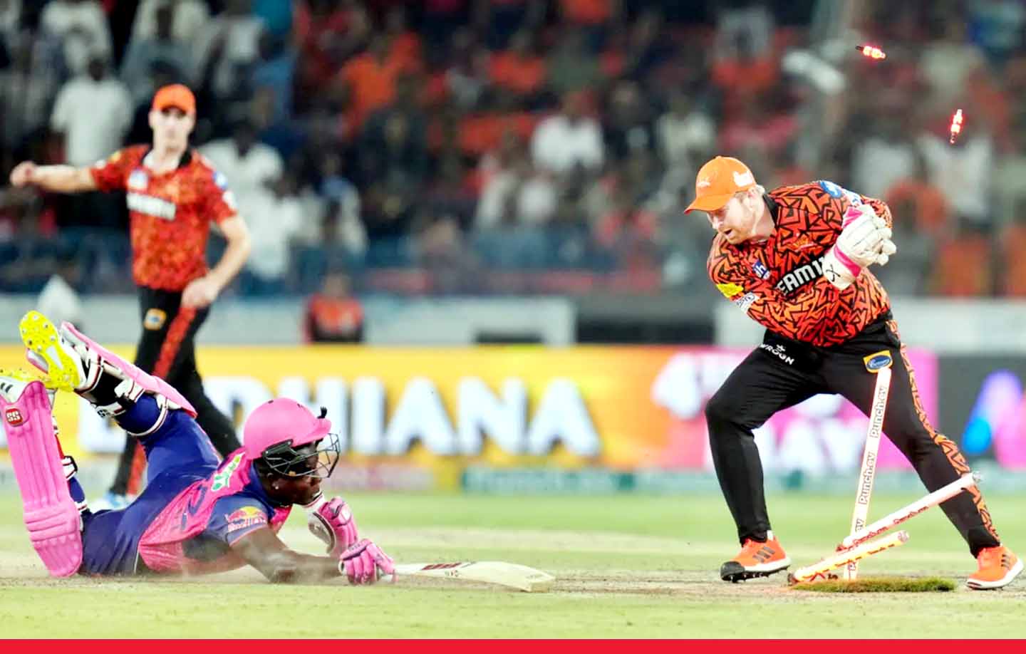 आईपीएल : सनराइजर्स हैदराबाद ने राजस्थान को 1 रन से हराया