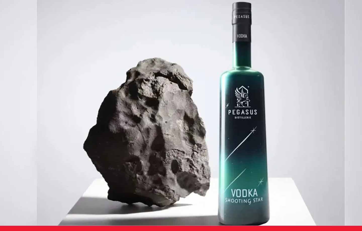 दुनिया की सबसे अनोखी शराब, जिसमें मिला है उल्कापिंड की चट्टानों का मिश्रण