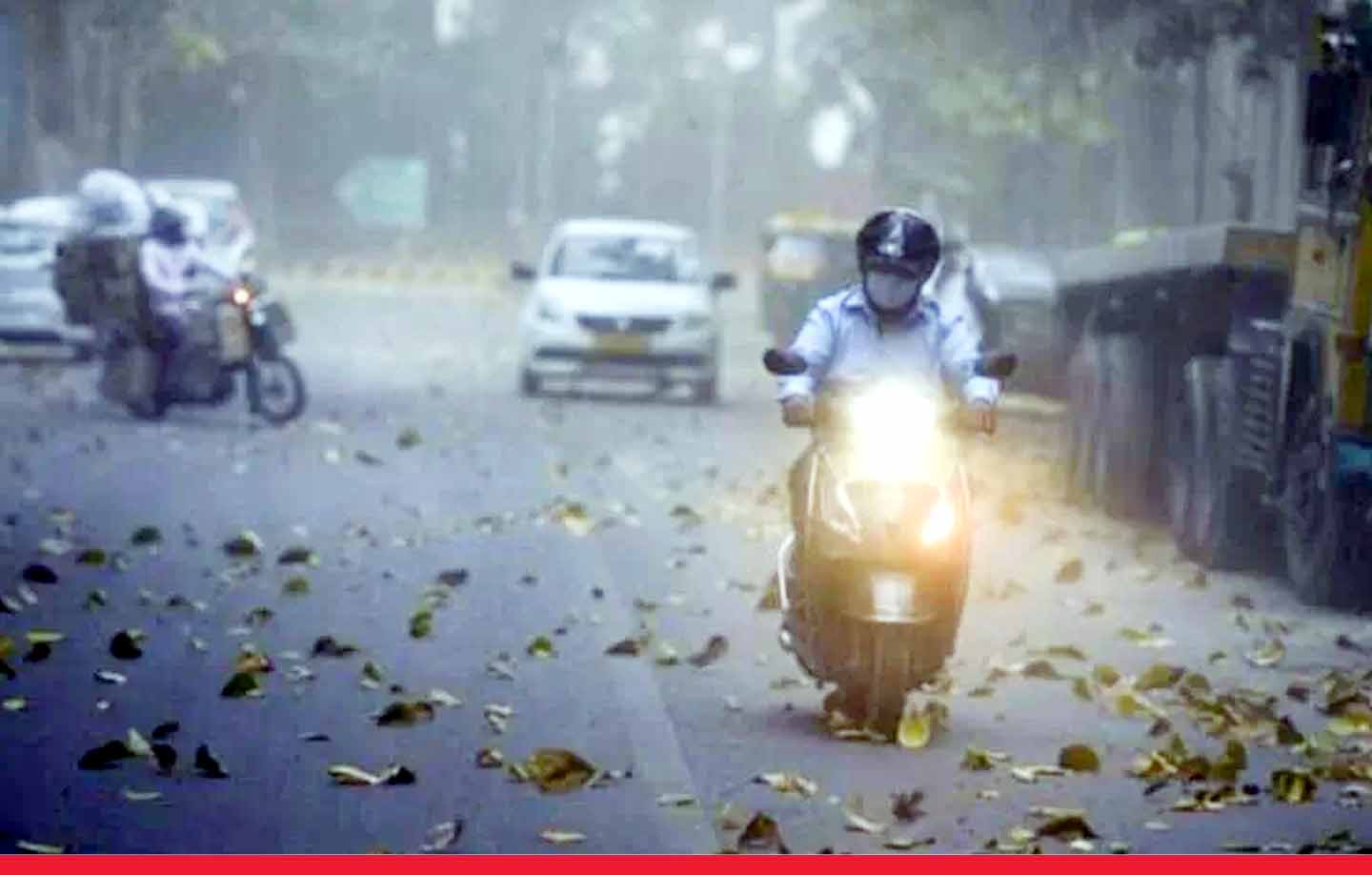 तेज हवाओं ने गर्मी से दिलाई राहत; दिल्ली-NCR में धूलभरी आंधी, दर्जनों फ्लाइट्स डायवर्ट