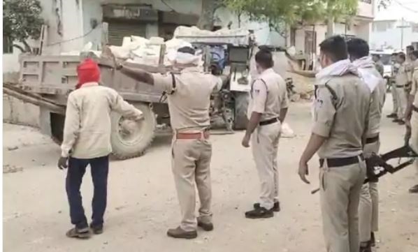 MP: थाना प्रभारी को ट्रैक्टर-ट्राली से कुचलने की कोशिश, पत्थर के अवैध परिवहन को रोकने पहुंचे थे, हालत गंभीर