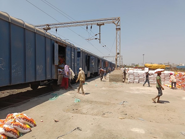जबलपुर रेल मंडल माल लदान में पमरे बना अव्वल, 326.83 करोड़ से अधिक रुपये की आय अर्जित