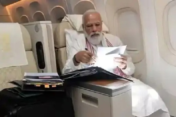 पीएम मोदी का विमान पोलैंड से लौटते वक्त 46 मिनट तक पाकिस्तान में रहा, मचा रहा हड़कंप