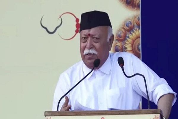 RSS चीफ भागवत का दशहरा रैली में बड़़ा बयान, कहा- दुर्बल रहना अपराध है हिंदुओं को ये बात समझनी चाहिए