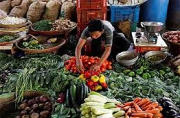 रिटेल महंगाई घटी 5.48% पर आई, नवम्बर में खाने-पीने की चीजें सस्ती हुईं