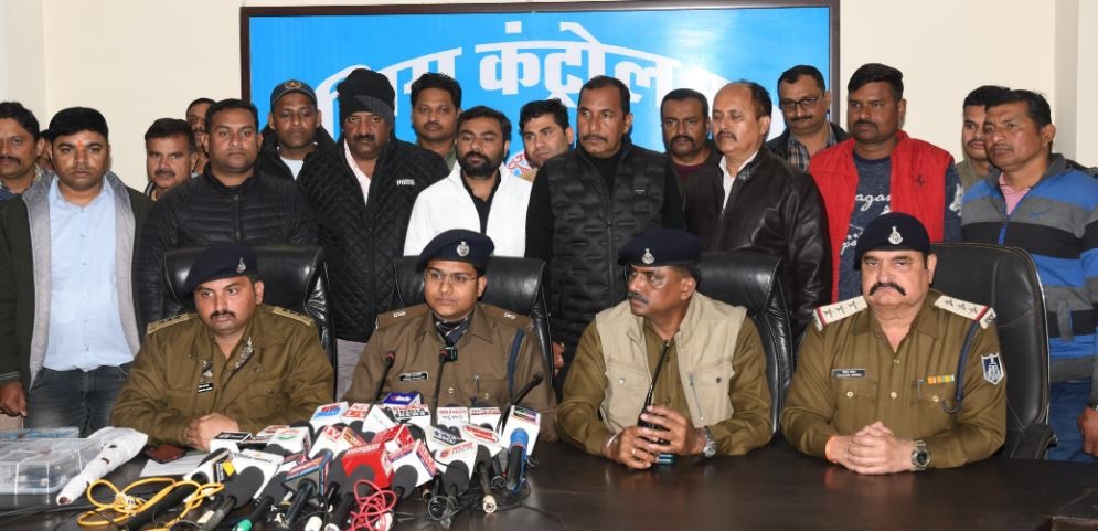 MP: जबलपुर में पुलिस ने पकड़े 16 शातिर बदमाश