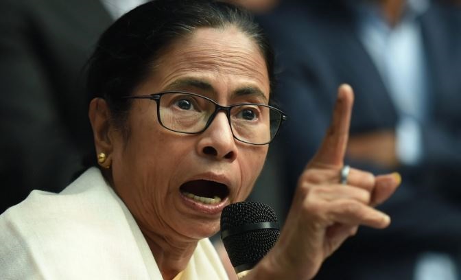 अब CM ममता बनर्जी को जारी हुआ अवमानना नोटिस