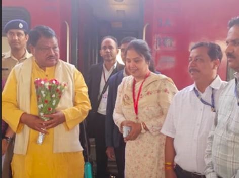 केन्द्रीय मंत्री जुएल उरांव ट्रेन से हुए लापता, 162 किलोमीटर दूर मिले