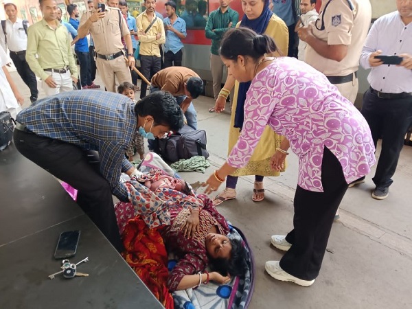 जबलपुर: संघमित्रा एक्सप्रेस में महिला को हुई प्रसव पीड़ा