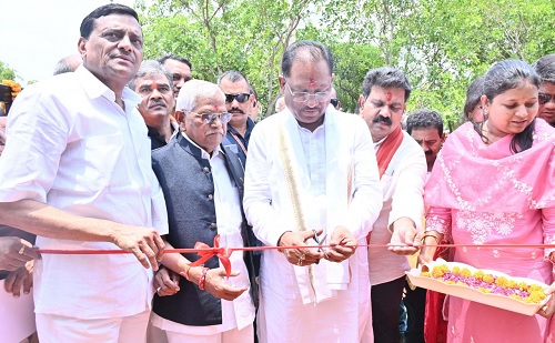 रायपुर: मुख्यमंत्री श्री विष्णु देव साय ने किया अटल विहार योजना अंतर्गत 226 आवासों का लोकार्पण